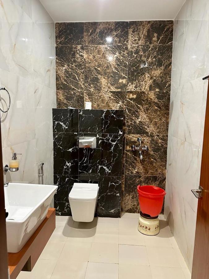 Royal Heritage Hotel & Resort Ayodhya 외부 사진