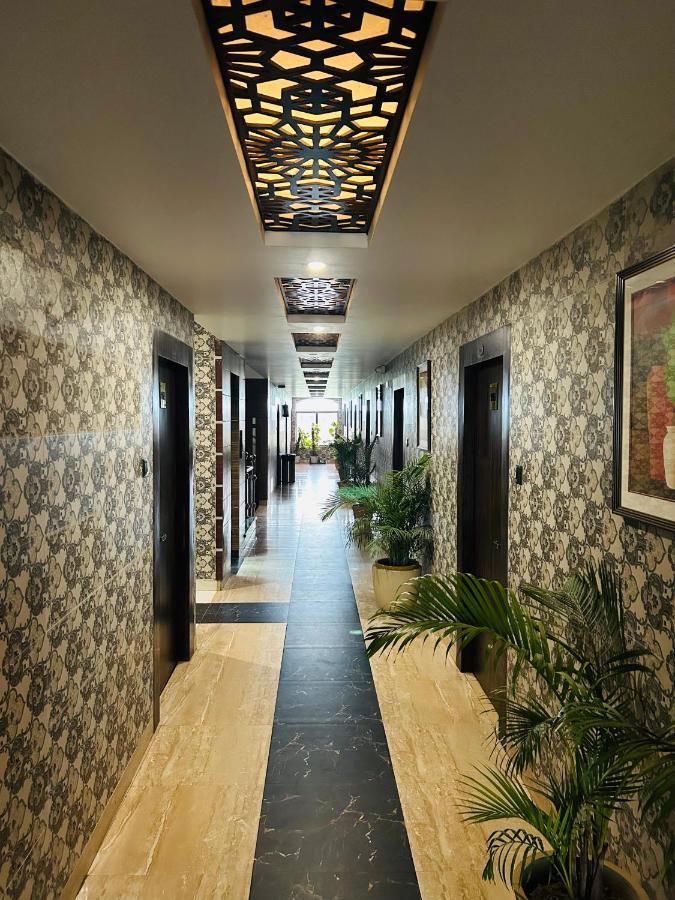 Royal Heritage Hotel & Resort Ayodhya 외부 사진