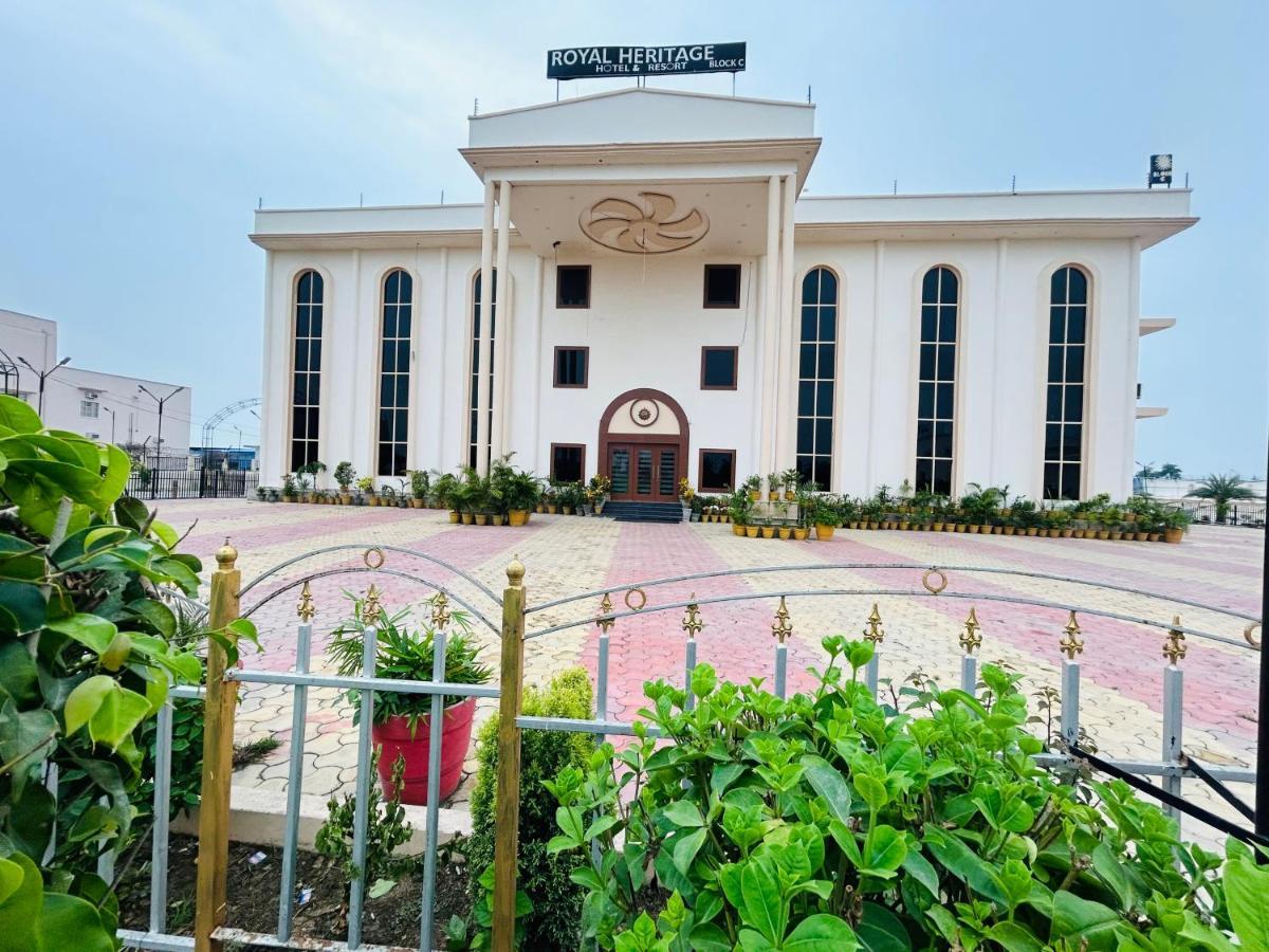 Royal Heritage Hotel & Resort Ayodhya 외부 사진